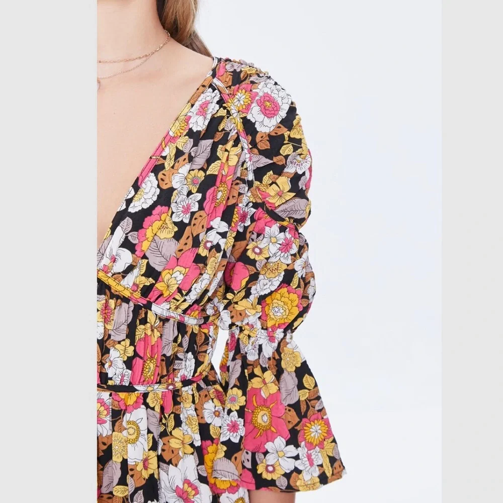 Floral Print Bell Sleeve Dress - Picture 3 of 6
